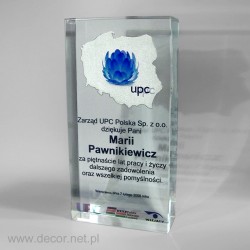 Statuetka grawerowana szklana bryła UPC