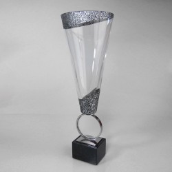 Glass cup