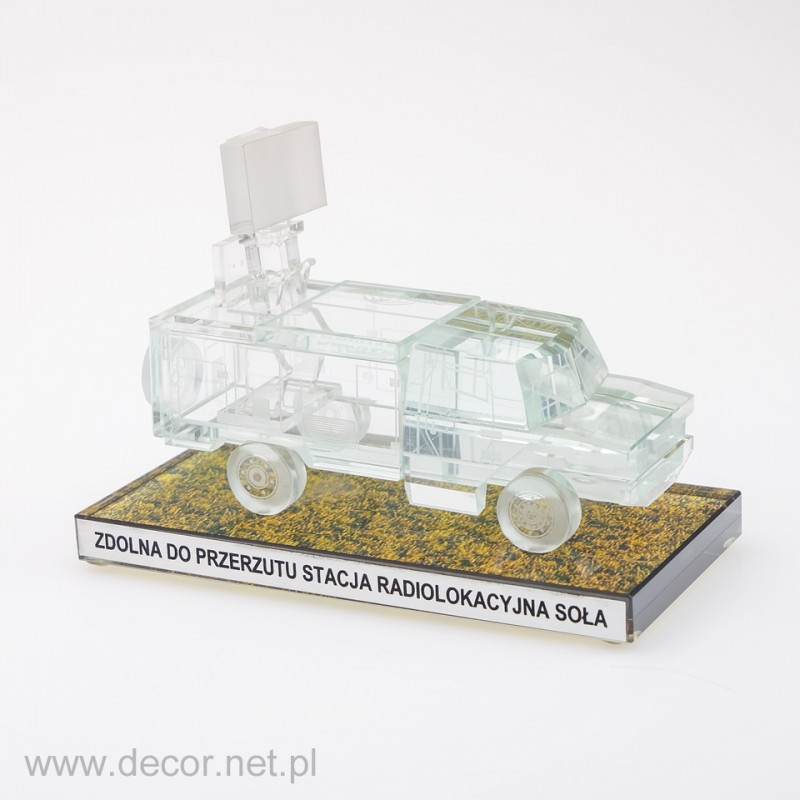 Sklenená miniatúra radiolokátorová stanica