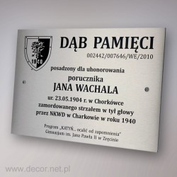 Metalowa tablica pamiątkowa